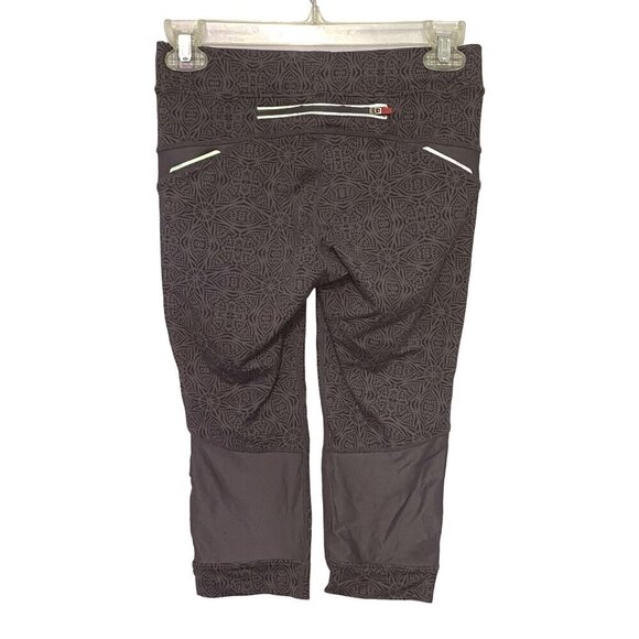 Athleta Gray Cropped Athletic Leggings Pants Back Zipper Pocket Women’s Size XS - Picture 3 of 10